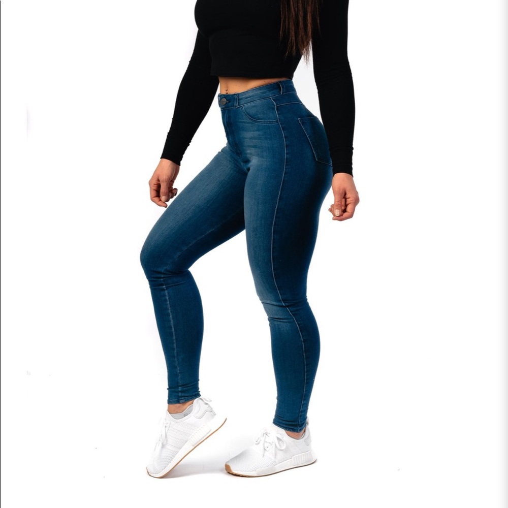FitJeans Stretchy High Waisted Jeans
